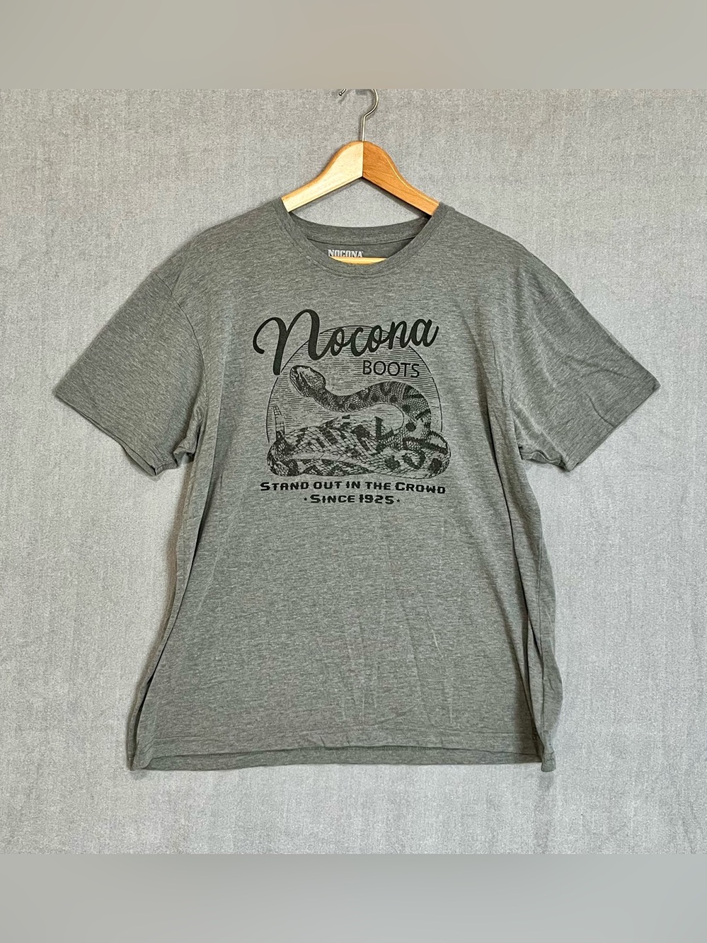 Nocona Boots Gray Graphic Short Sleeve T-shirt Adult Size XL